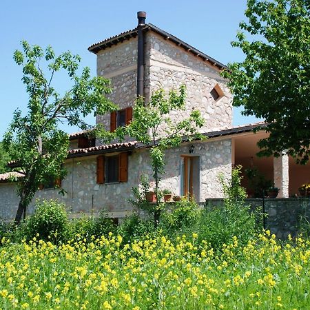 Casale La Torretta Panzió Norcia Kültér fotó
